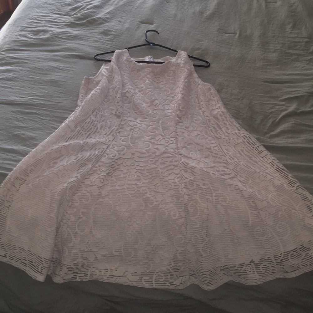 Sleeveless White Lane Bryant Fit and Flare Dress